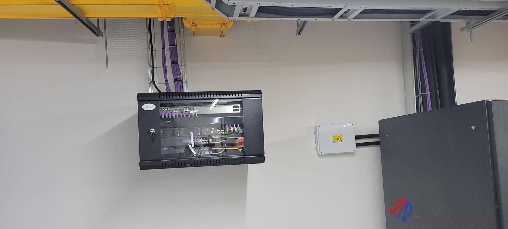 A large CCTV monitoring wall installed by Vuti Tech